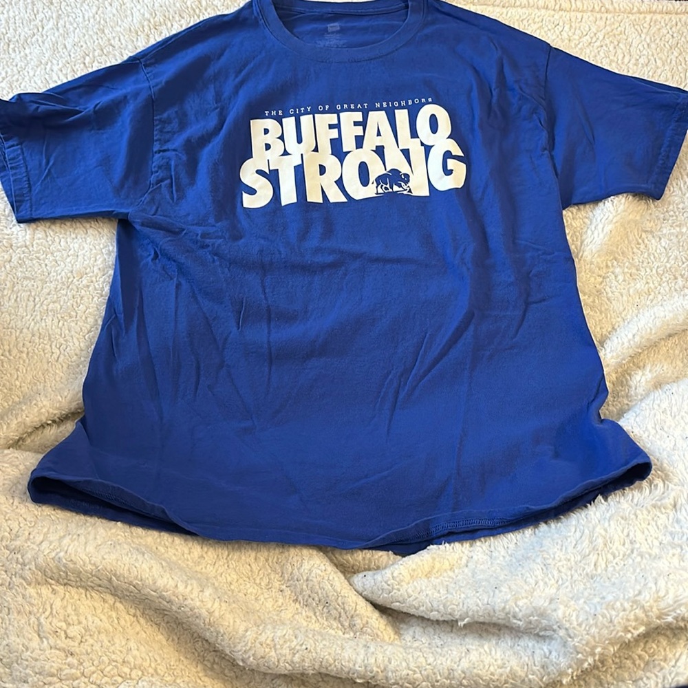 Hanes Buffalo Strong Short Sleeve Tee 🦬